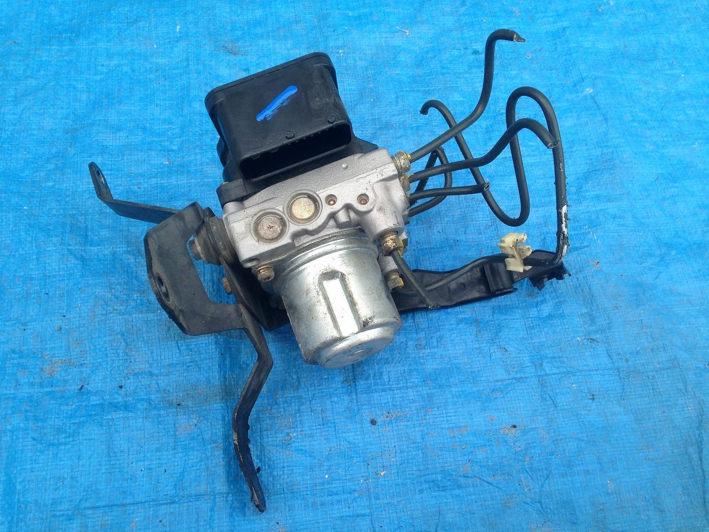 OEM 2000 2009 Honda S2000 ABS Pump Sensor Anti Lock Braking System