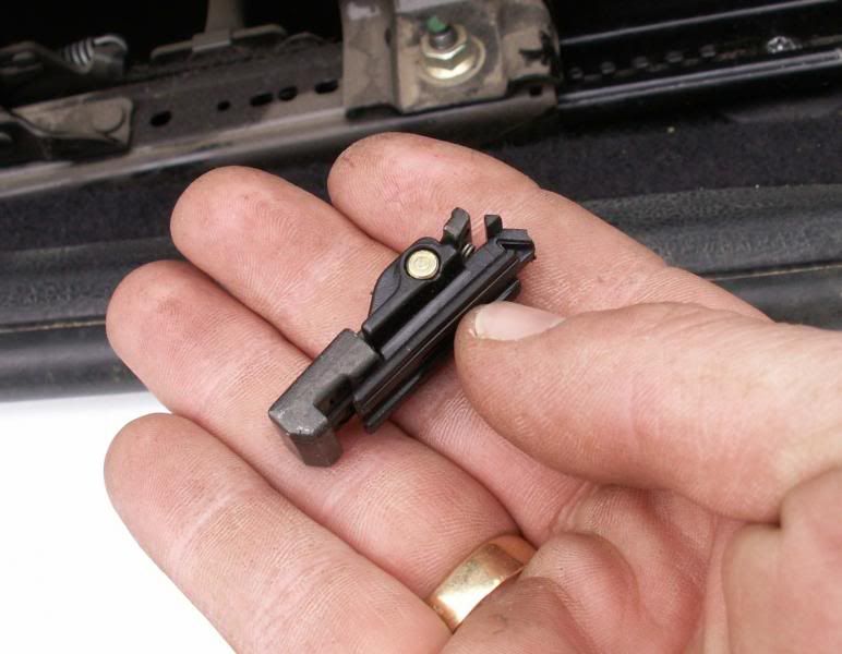 The Peugeot 206 Info Exchange › Forums › The Car › 206 Problems › Seat