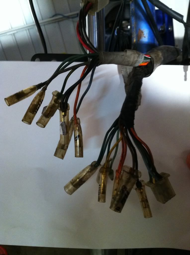 Anyone Near Worcester Who Can Help With Wiring